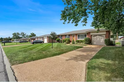 10711 Gail Court, Saint Louis, MO 63123 - Photo 37