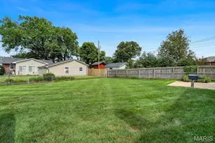 10711 Gail Ct, Saint Louis, MO 63123 - Photo 31