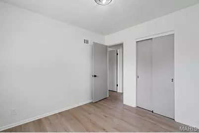 10711 Gail Court, Saint Louis, MO 63123 - Photo 21