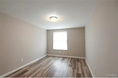 4770 Kings Drive, Saint Louis, MO 63116 - Photo 9