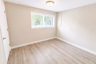 5210 Ville Cecelia Ln, Hazelwood, MO 63042 - Photo 5