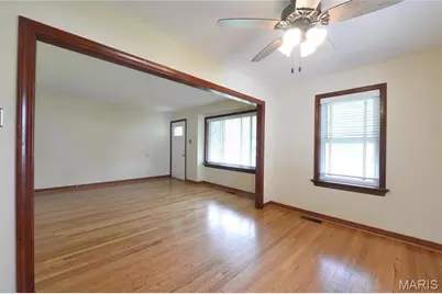 10337 Little Flower Lane, Saint Ann, MO 63074 - Photo 9
