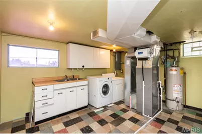314 Charing Lane, Saint Louis, MO 63125 - Photo 31