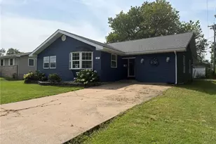 507 S 1st St, Robertsville, MO 65066 - Photo 1