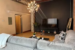 2201 Locust St, Saint Louis, MO 63103 - Photo 9