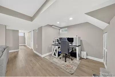 5 Saint James Court, Florissant, MO 63031 - Photo 23