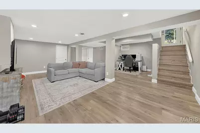 5 Saint James Court, Florissant, MO 63031 - Photo 21
