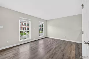 427 Parkview Pl Dr, Ellisville, MO 63021 - Photo 11