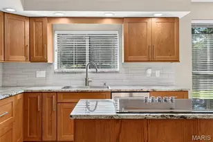2310 N Ballas Rd, Town and Country, MO 63131 - Photo 9