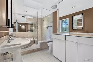 2310 N Ballas Rd, Town and Country, MO 63131 - Photo 25