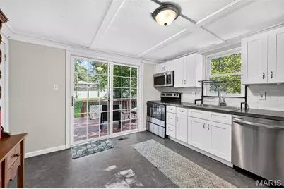 6569 Odell Street, Saint Louis, MO 63139 - Photo 7