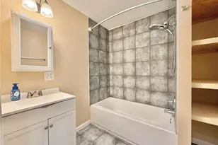 819 Stewart St, De Soto, MO 63020 - Photo 15