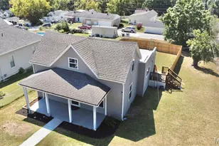 819 Stewart St, De Soto, MO 63020 - Photo 3
