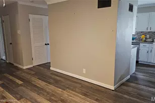 2625 Terri Lee Ct, Saint Louis, MO 63114 - Photo 3