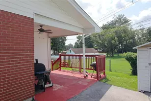 2625 Terri Lee Ct, Saint Louis, MO 63114 - Photo 17