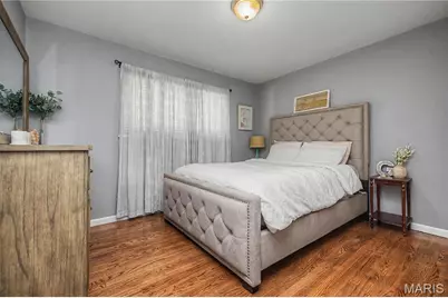 143 Bertrand Drive, Saint Louis, MO 63129 - Photo 11