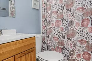 143 Bertrand Dr, Saint Louis, MO 63129 - Photo 9