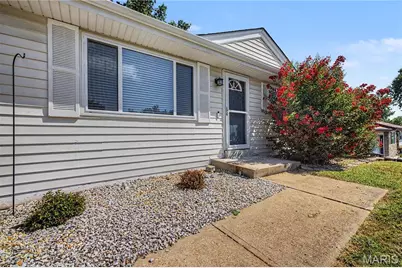 143 Bertrand Drive, Saint Louis, MO 63129 - Photo 3