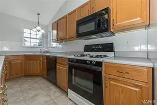17027 Old Hollow Dr, Wildwood, MO 63040 - Photo 7