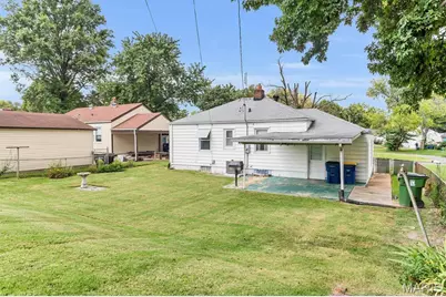 3138 Pearl Harbor Drive, Saint Ann, MO 63074 - Photo 5