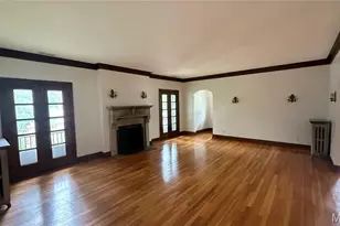 8368 Big Bend Blvd, Webster Groves, MO 63119 - Photo 1