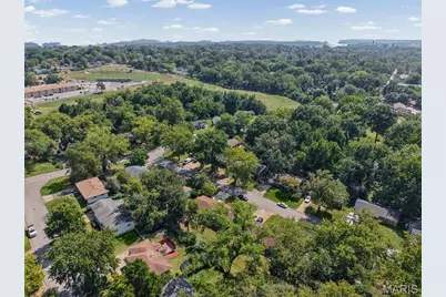 821 Font Lane, Bellefontaine Neighbors, MO 63137 - Photo 25