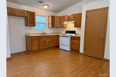 1201 W Locust Street, Bowling Green, MO 63334 - Photo 5