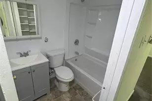 325 Moule Dr, Florissant, MO 63031 - Photo 17