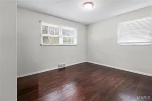 11706 Doverhill Dr, Sunset Hills, MO 63128 - Photo 47