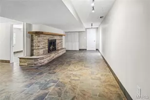 11706 Doverhill Dr, Sunset Hills, MO 63128 - Photo 53