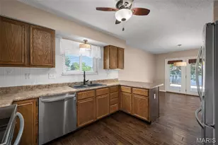 1822 Highgrove Dr, O'Fallon, MO 63366 - Photo 15