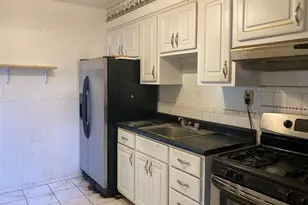 942 Melvin Ave, Saint Louis, MO 63137 - Photo 11
