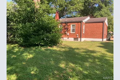 942 Melvin Avenue, Saint Louis, MO 63137 - Photo 5