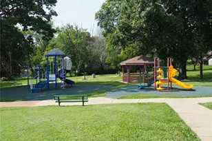 3519 Roy Ave, Saint Louis, MO 63114 - Photo 31