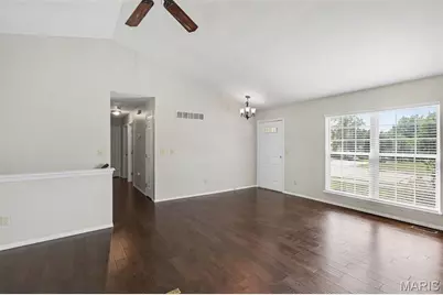 217 Royallsprings Parkway, O'Fallon, MO 63368 - Photo 5