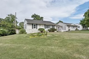 10408 Dandridge Dr, Saint Louis, MO 63123 - Photo 37