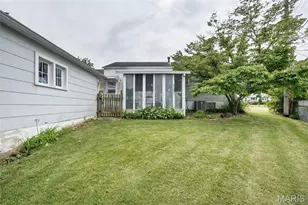 10408 Dandridge Dr, Saint Louis, MO 63123 - Photo 31