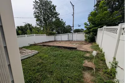 2226 Sullivan Avenue, Saint Louis, MO 63107 - Photo 23