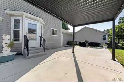 1941 Royal Heir Drive, O'Fallon, MO 63366 - Photo 39