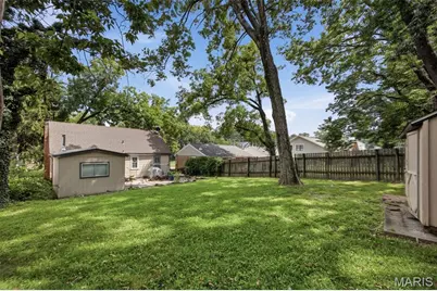 929 N Harrison Avenue, Kirkwood, MO 63122 - Photo 3