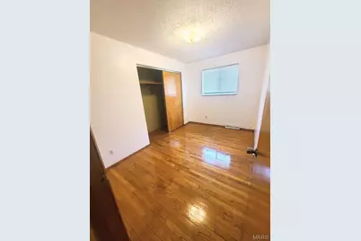 8601 Octavia Avenue, Jennings, MO 63136 - Photo 13