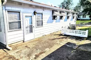 8601 Octavia Ave, Jennings, MO 63136 - Photo 5