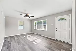 5549 Sapphire Ave, Saint Louis, MO 63136 - Photo 9