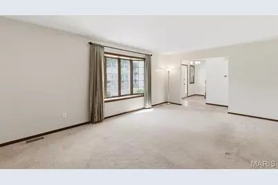 1901 Riverwood Trails Drive, Florissant, MO 63031 - Photo 11