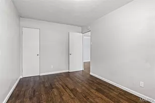 9108 Brownridge Dr, Saint Louis, MO 63114 - Photo 13