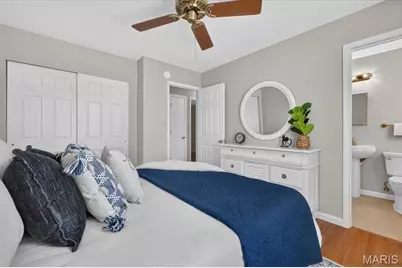 11502 Terry Avenue, Maryland Heights, MO 63043 - Photo 15