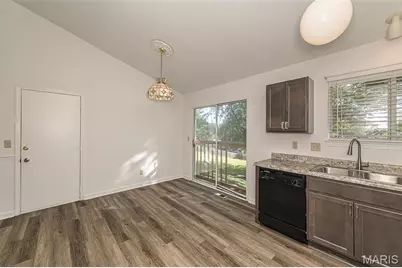 121 Oak Valley Drive, Saint Peters, MO 63376 - Photo 13