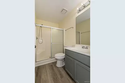 121 Oak Valley Drive, Saint Peters, MO 63376 - Photo 17