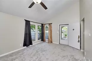 1470 Pine Row Ct, Saint Louis, MO 63146 - Photo 7