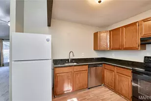 1470 Pine Row Ct, Saint Louis, MO 63146 - Photo 13